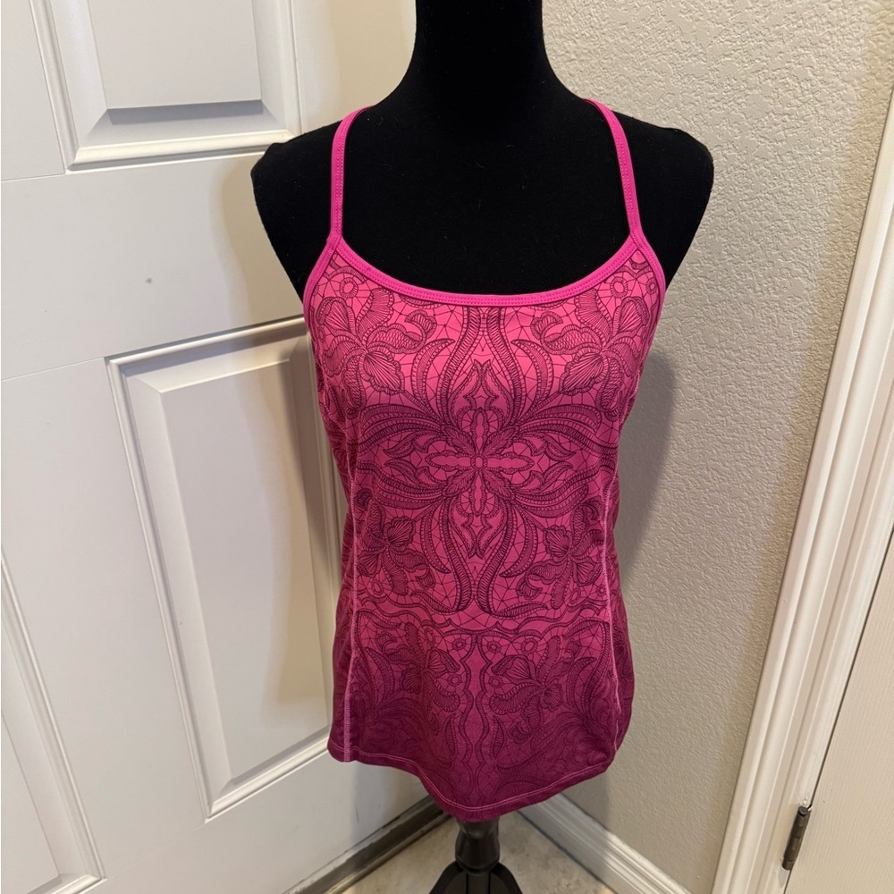 Athleta Harmonious Strappy Bra Tank Top pink floral ombre design size medium